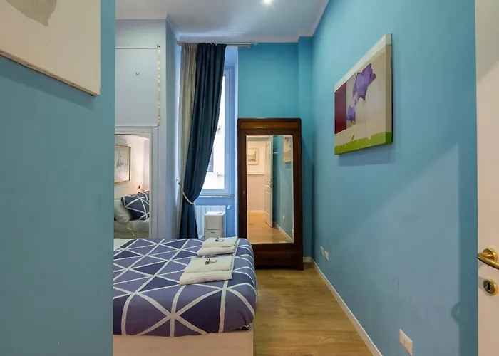 Luxury Three Bedrooms Flat In Center
