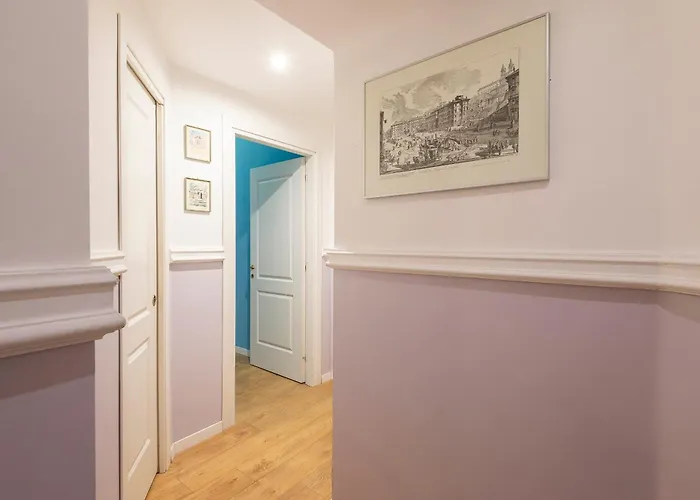 Luxury Three Bedrooms Flat In Center *